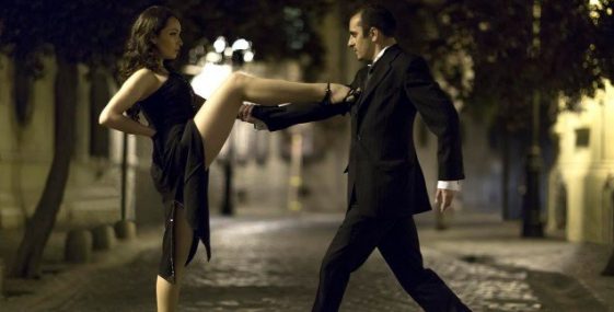 The Art of Seduction - A Dance Between Lovers